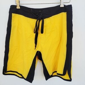 Darc Sport Men's Game Of Death 18" Stage Shorts Boardshorts Yellow Lined Size 32
